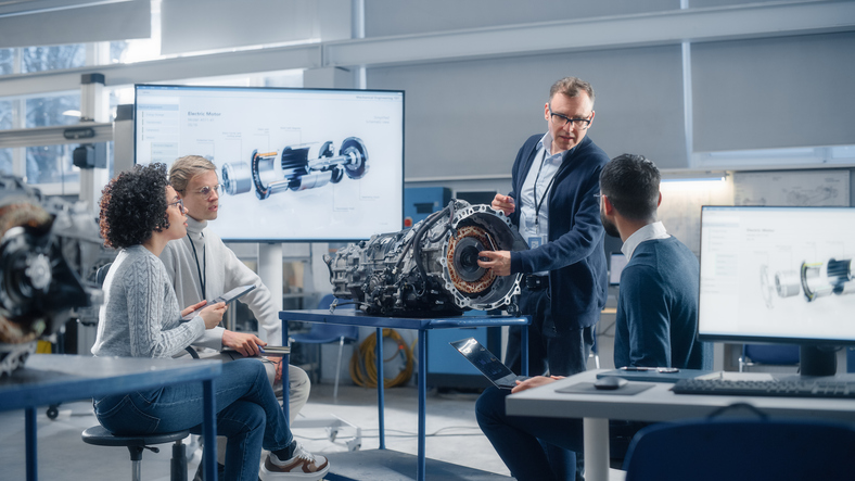 diverse managers in modern industry, emobility